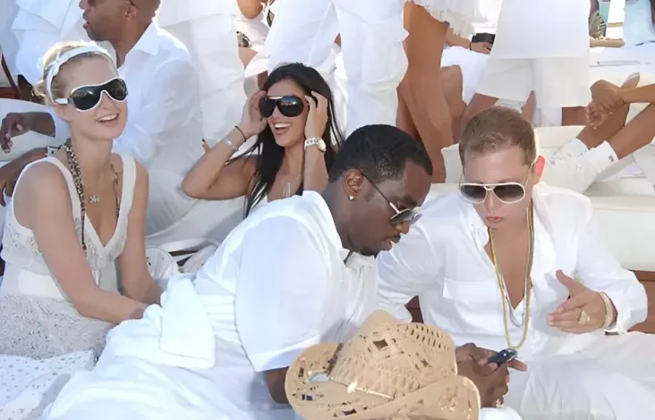 5 Potret Artis Hollywood di area pada Pesta Liar P Diddy, Paris Hilton Asyik Joget