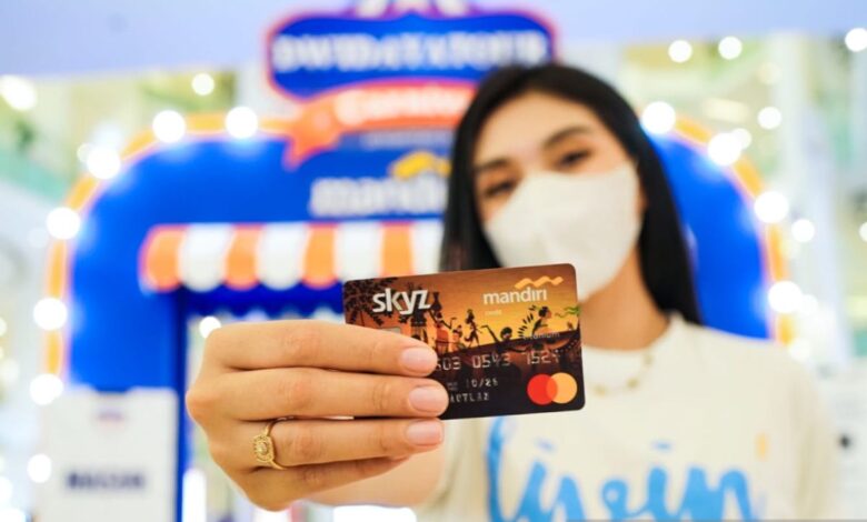 Jenis kartu kredit Bank Mandiri tak lama kemudian limit transaksinya