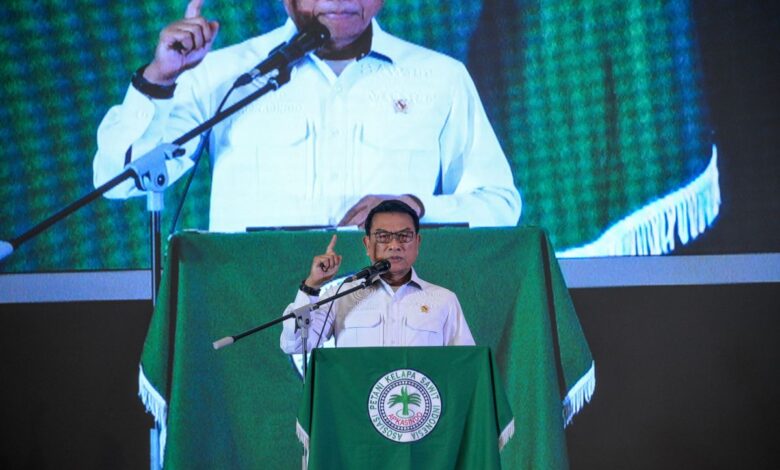 Moeldoko: Apkasido harus jadi jembatan kemudian perjuangkan petani sawit