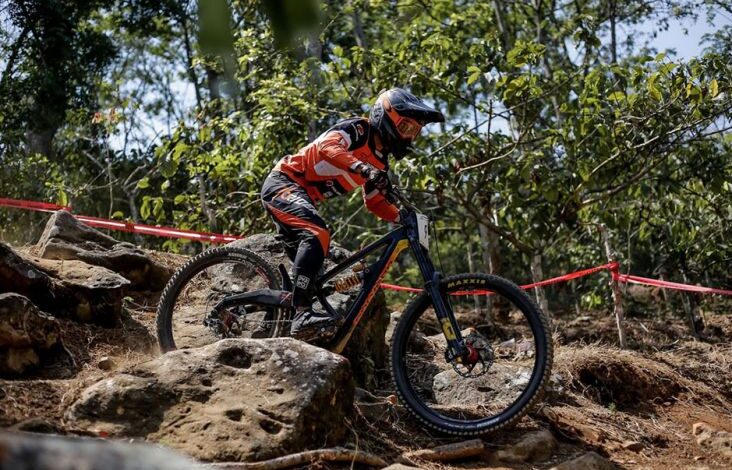 Indonesian Downhill 2024 Seri Kedua: Downhillers Elite Berburu Gelar Juara di tempat tempat Ternadi Bike Park