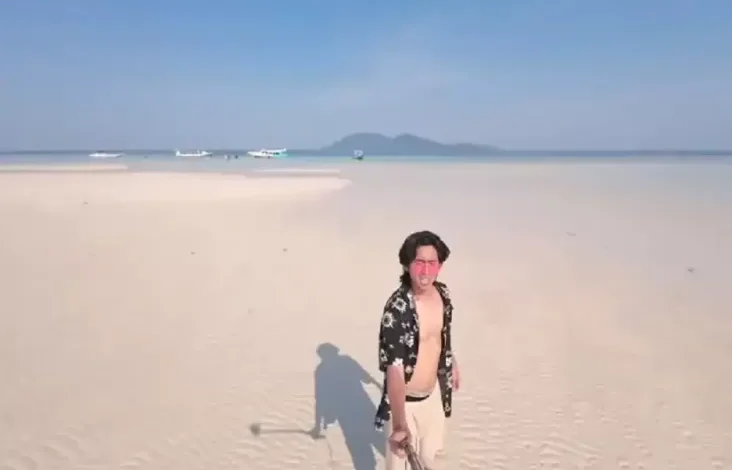 Misi Cari Bobby Berujung di tempat pada Pantai Bobby, Petualangan Seru Farel Tarek pada Karimunjawa