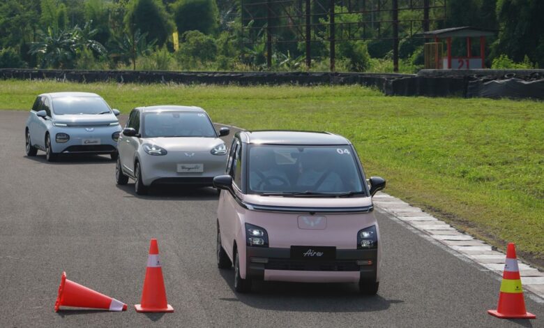 Wuling tawarkan promo akhir tahun lalu penghargaan pameran di dalam di berbagai kota