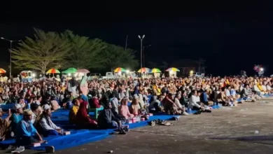 Ahmad Ali Berbaur dengan Ribuan Publik Parigi Hadiri Maulid Akbar pada Eks Lokasi Sail Tomini