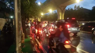 Hati-hati Bikers! Berteduh pada tempat Kolong Jembatan pada waktu Hujan Bisa Masuk Penjara
