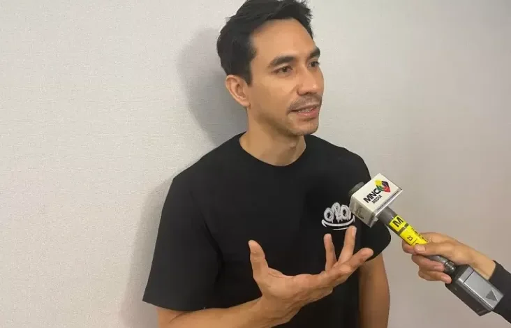Jadi Pemain Utama, Darius Sinathrya Bocorkan Karakter dalam pada Series Vision+ Sugar Daddy