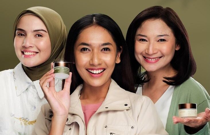 Memelihara Kelembutan juga Kemakmuran Kulit Dewasa, Amura Punya Rahasianya!
