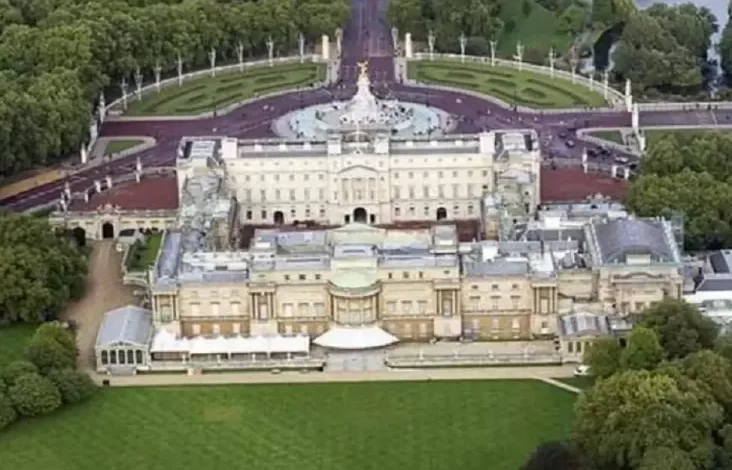 Pelanggaran Keselamatan yang dimaksud mana Pernah Terjadi di area pada Istana Buckingham, Apa Hukumannya?