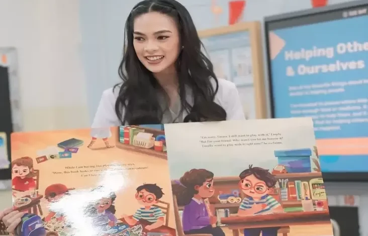 Profil kemudian Biodata Dokter Cantik Mesty Ariotedjo, Kakak Menpora Dito yang dimaksud digunakan Bahas Pubertas Anak Laki