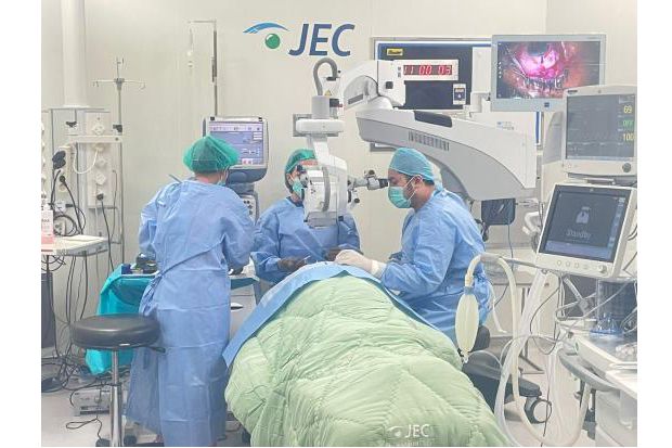 Rayakan Hari Penglihatan Bumi dengan Operasi Mata Gratis