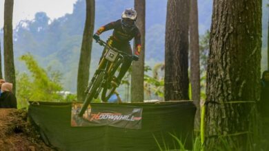 Rendy Varera juga Ayu Triya Andriana Juara 76 Indonesian Downhill 2024