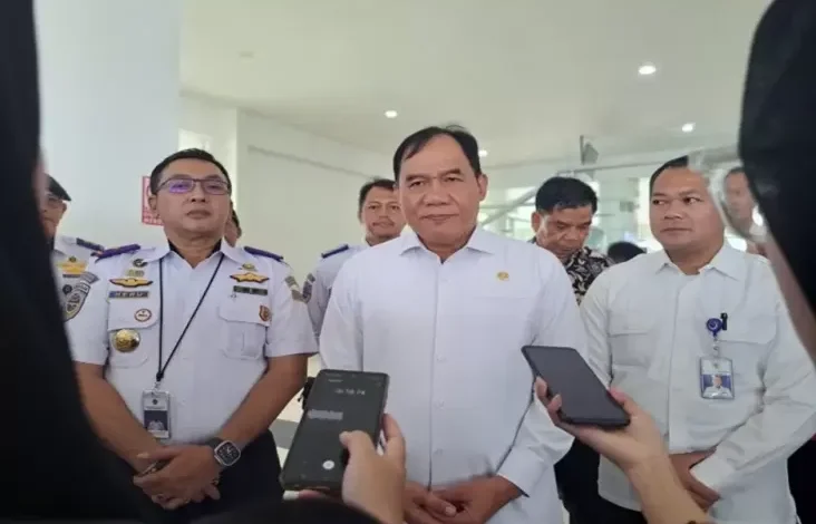 Anggota DPR Bambang Haryo Tinjau Kesiapan Pelabuhan Semayang Jelang Libur Nataru