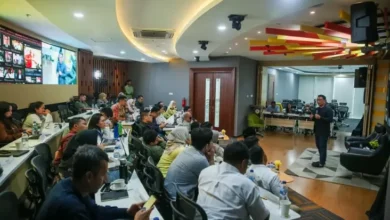 Bagikan Pengalaman di dalam pada Golkar Institute, Ridwan Kamil Beri Inspirasi untuk Indonesia Emas 2045
