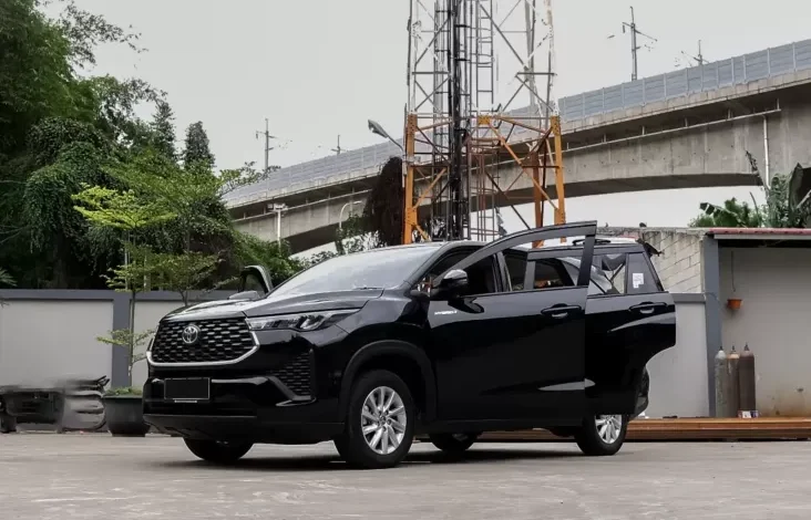 Bikin Pangling, Toyota Innova Zenix Hal ini adalah Disulap Jadi MPV Super Mewah