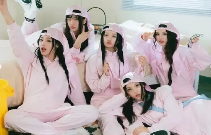 NewJeans Ganti Nama, Beri Petunjuk lewat Debut Ulang kemudian Dunia Pers Massa Sosial