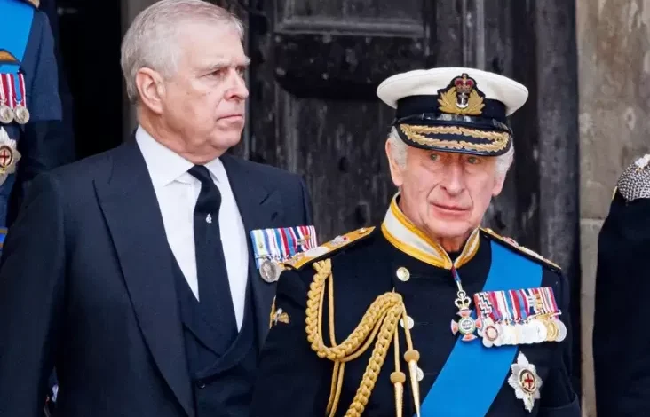 Raja Charles III Murka Tidak Bisa Pecat Pangeran Andrew Akibat Ikatan Darah