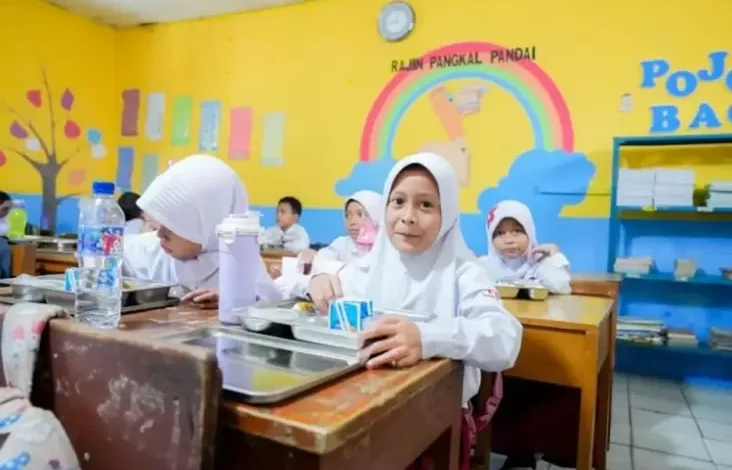 190 Dapur dalam pada 26 Provinsi Layani Makan Bergizi Gratis yang tersebut digunakan Dimulai Besok