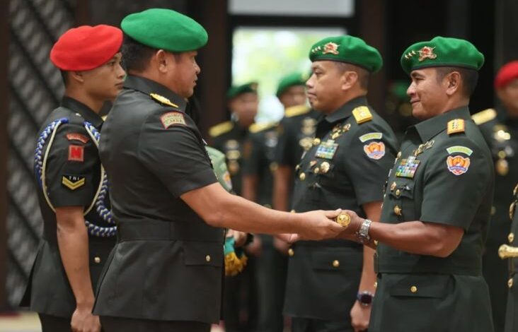 5 Letjen TNI Teman Seangkatan KSAD Maruli, Nomor 4 Perintahkan Tembak Tentara yang Membelot ke OPM