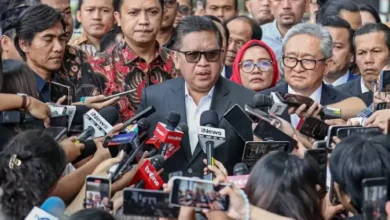 Hasto Kristiyanto Didampingi 12 Pengacara Lawan KPK di dalam di Sidang Praperadilan