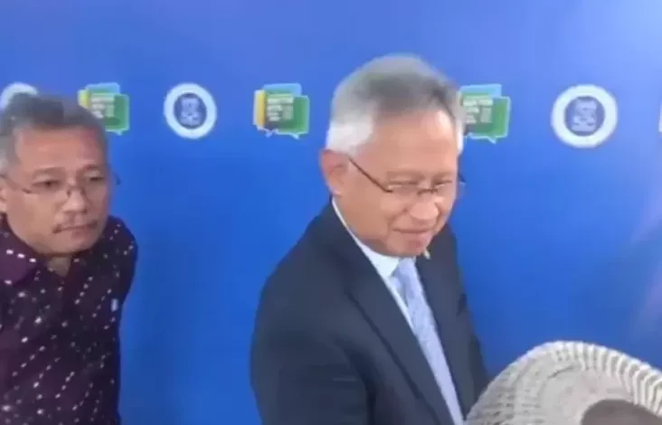 Heboh! Rekaman Suara Diduga Mendikti Saintek Satryo Marahi dan juga Saat Pegawai