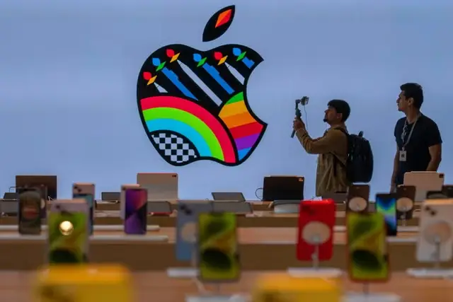 Imbas Rekam Obrolan Customer Diam-diam, Apple Didenda Rp1,5 Trilyun