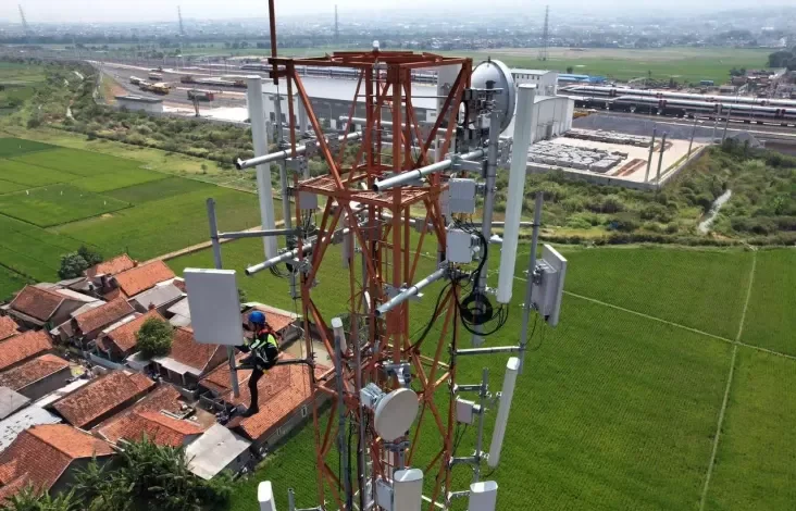 Liburan Nataru 2025: XL Axiata Kebanjiran Trafik Data, Netflix kemudian Vidio Diserbu!