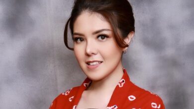 Tina Toon Turun Tangan Pantau Banjir dalam area Kelapa Gading, Bantu Warga Terdampak