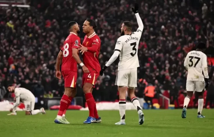 Virgil van Dijk Ngamuk ke Trent Alexander-Arnold usai Liverpool Ditahan MU