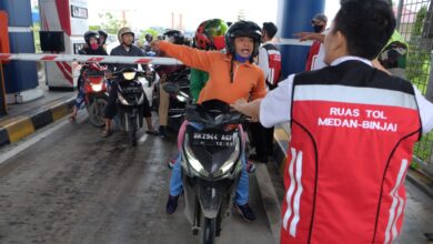 Daftar negara yang tersebut digunakan mengizinkan kendaraan beroda dua motor masuk jalan tol