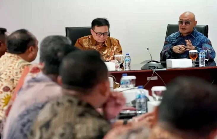 Bisa Apa Deddy Corbuzier Jadi Staf Khusus Menhan? Hal ini Tugas-tugasnya