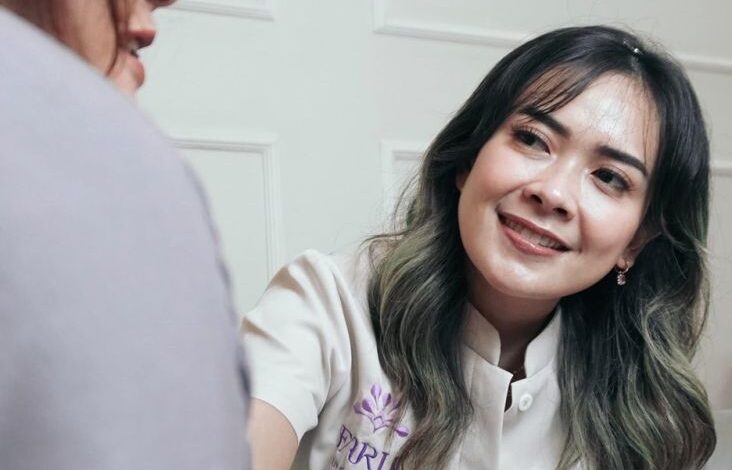 Dibalik Tren Face Contouring, Dr. Farrah Al Gadri Bahas Risiko lalu juga Manfaatnya