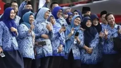 Efisiensi Anggaran Besar-besaran, THR dan juga Gaji ke-13 PNS Tetap Cair
