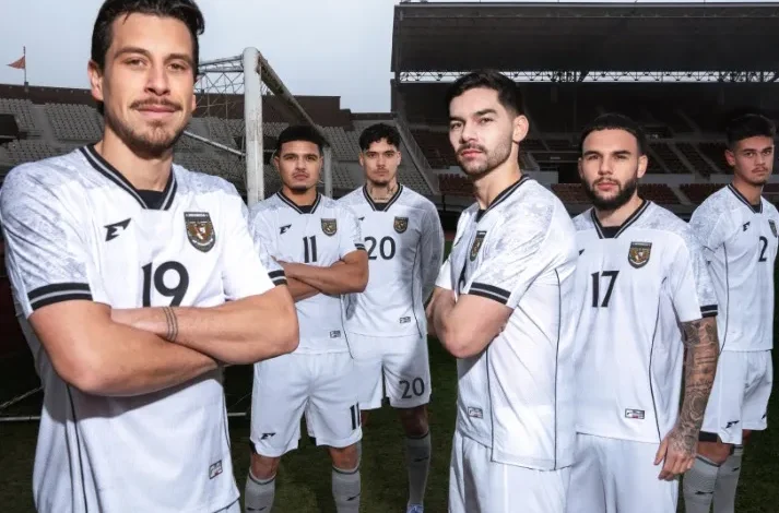 Erspo Peluncuran Jersey Tandang Timnas Indonesia, Sentuhan Elegan di tempat di Bahu Jadi Sorotan