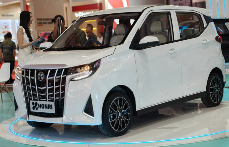 Honri Boma Mobil Listrik Mini Mirip Toyota Alphard Pendatang Baru pada IIMS 2025
