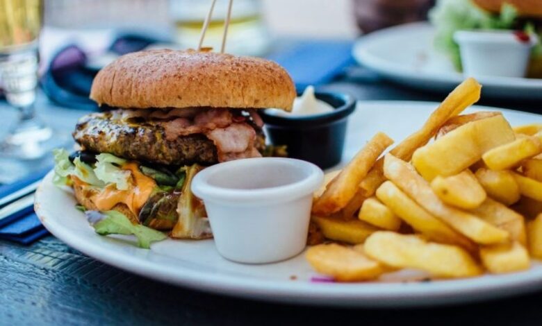 Tips jaga kondisi tubuh untuk yang dimaksud dimaksud hobi makan “junk food”