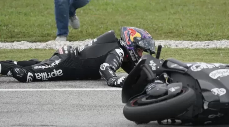 Kecelakaan Horor pada Sirkuit Sepang: Jorge Martin Patah Tulang Tangan kemudian Kaki
