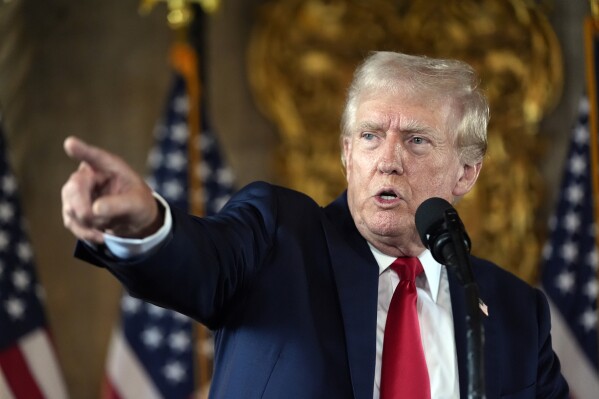 Sah! Trump Teken Tarif Impor Tinggi dari China, Kanada, juga Meksiko