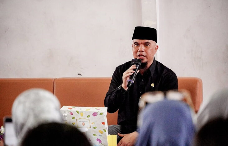 Seloroh Ahmad Dhani Berbagi Pelaminan dengan Maia lalu juga Mulan di dalam tempat Pernikahan Al Ghazali