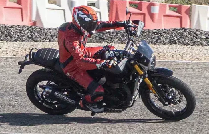 Triump Mulai Uji Coba Scrambler 400 XE lalu Speed 400 RR