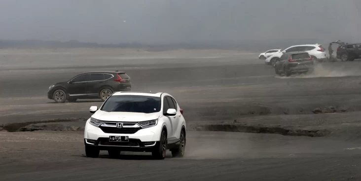 Biaya Pajak Mobil Honda CR-V Semua Tahun lalu Tipe