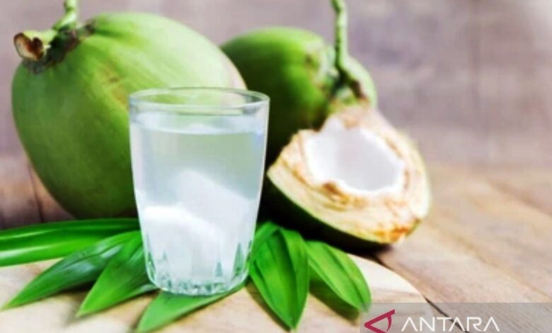 8 minuman alami efektif bantu basmi lemak pada di perut