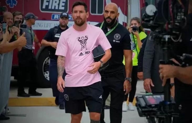Batasan Baru untuk Pengawal Pribadi Lionel Messi, Cheuko: Mereka Tak Izinkan Saya Berada pada Lapangan Lagi!
