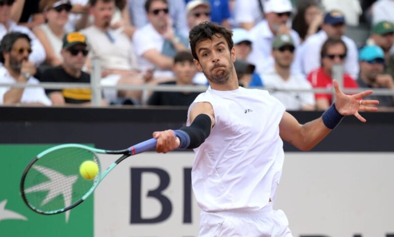 Kalahkan Medvedev, Mussetti tantang Zverev pada di perempat final Roma