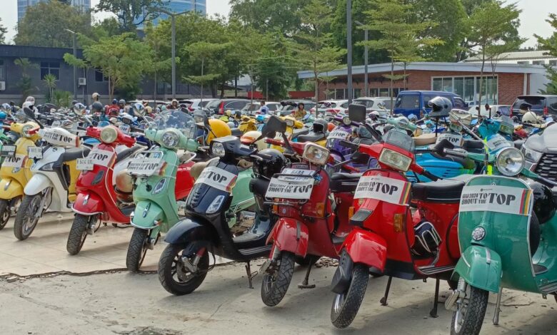 Budaya saling klakson pengguna vespa yang dimaksud mulai terkikis zaman