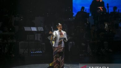 Mengenal jenis-jenis puisi juga unsur-unsur yang dimaksud digunakan membentuknya