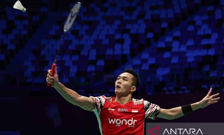 Hal ini alasan Jonatan Christie kemudian Chico mengundurkan diri dari dari Pelatnas PBSI