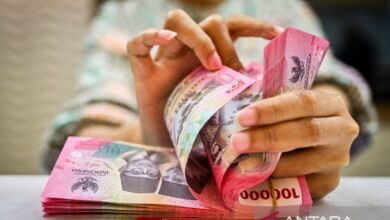 Rupiah menguat dipengaruhi pelemahan data kegiatan sektor ekonomi Negeri Paman Sam